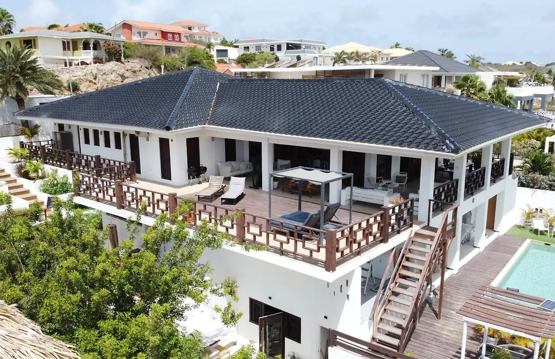 Beautiful Villa With Pool Near The Beach For Groups-1